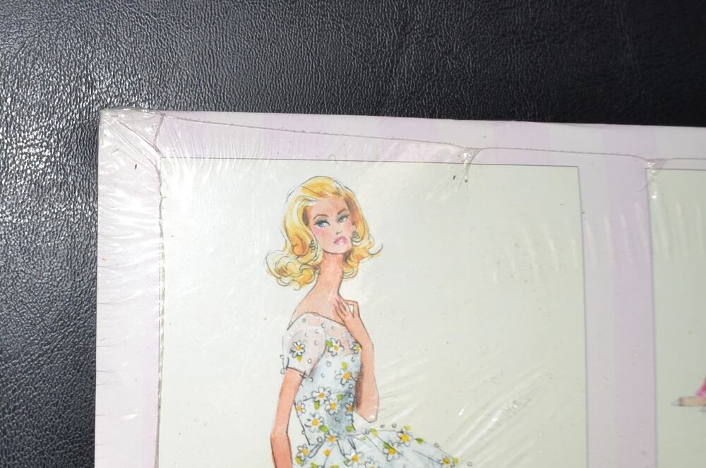 Barbie 2017 - 16-Month Wall Calendar Robert Best Graphique Craft Art SEALED